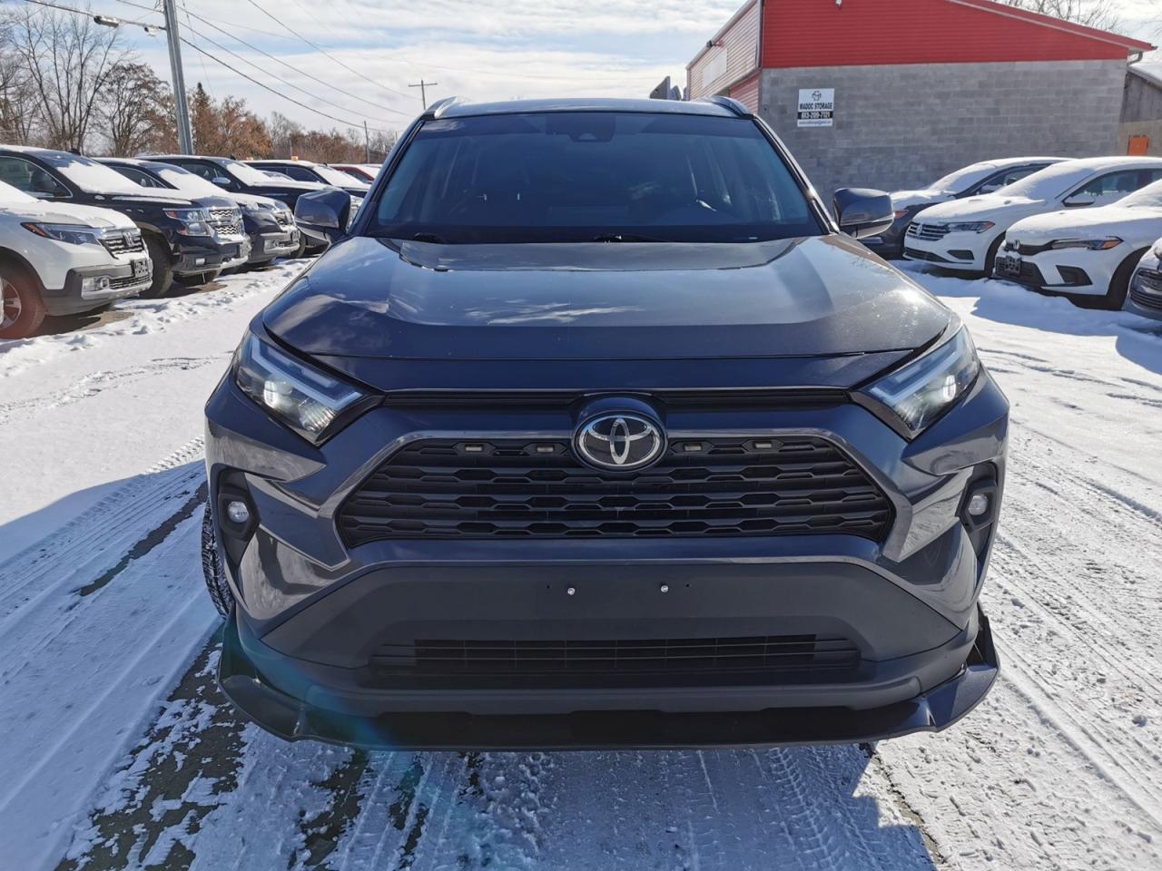 2022 Toyota RAV4 XLE AWD Photo