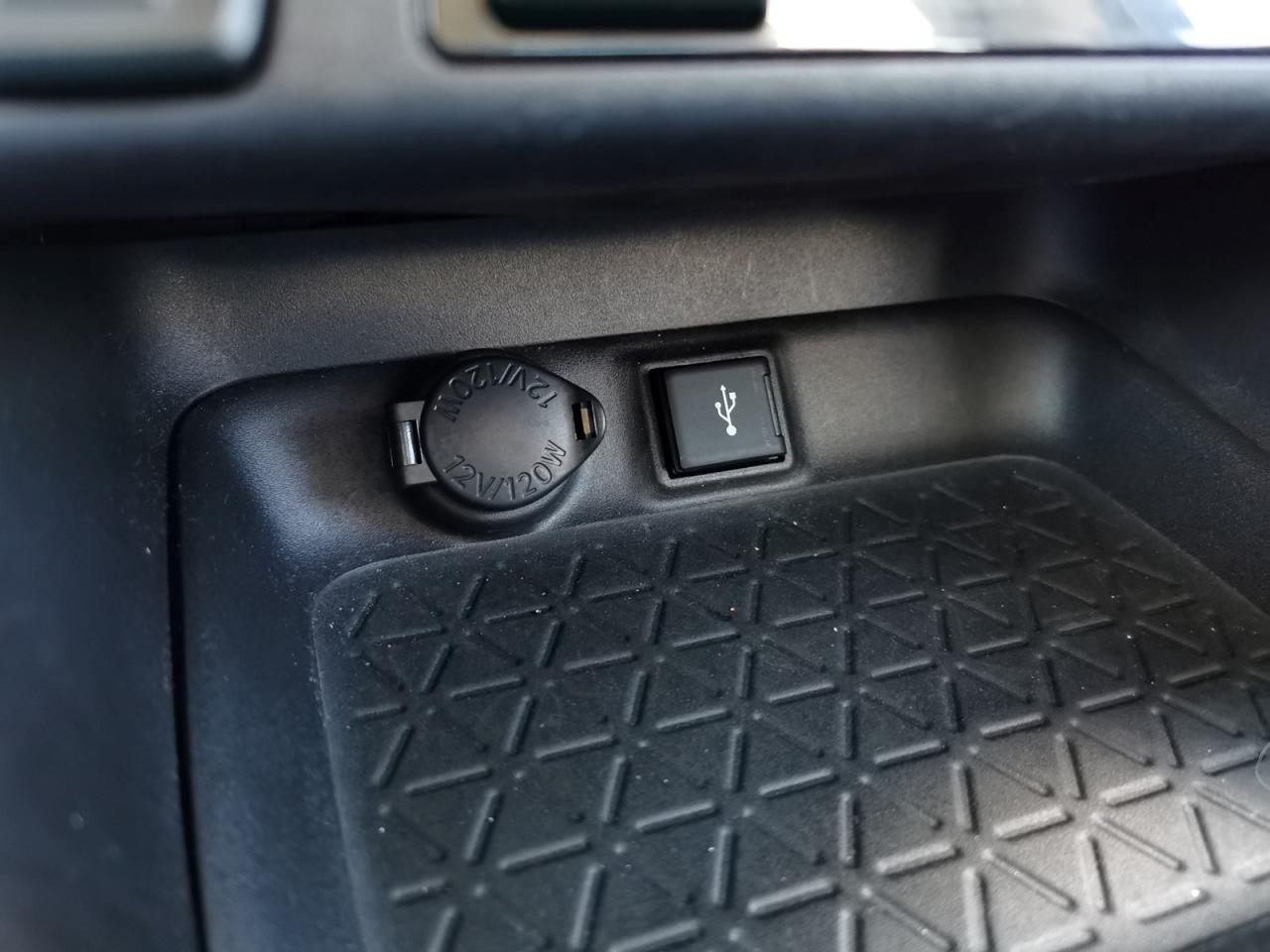 2022 Toyota RAV4 XLE AWD Photo