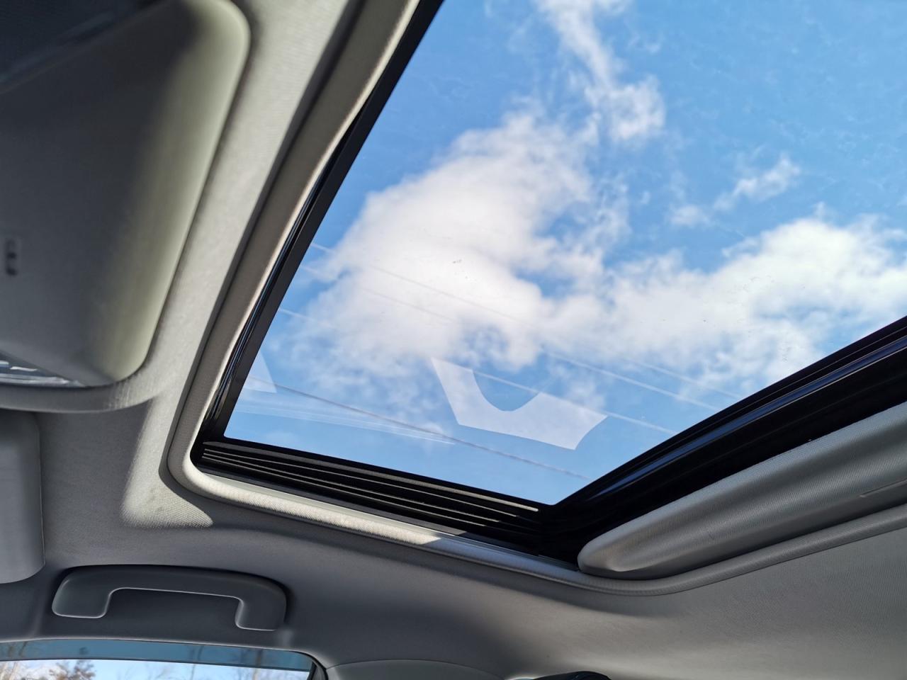 2022 Toyota RAV4 XLE AWD Photo