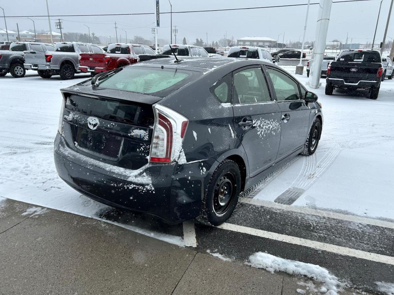 2014 Toyota Prius Base Photo4