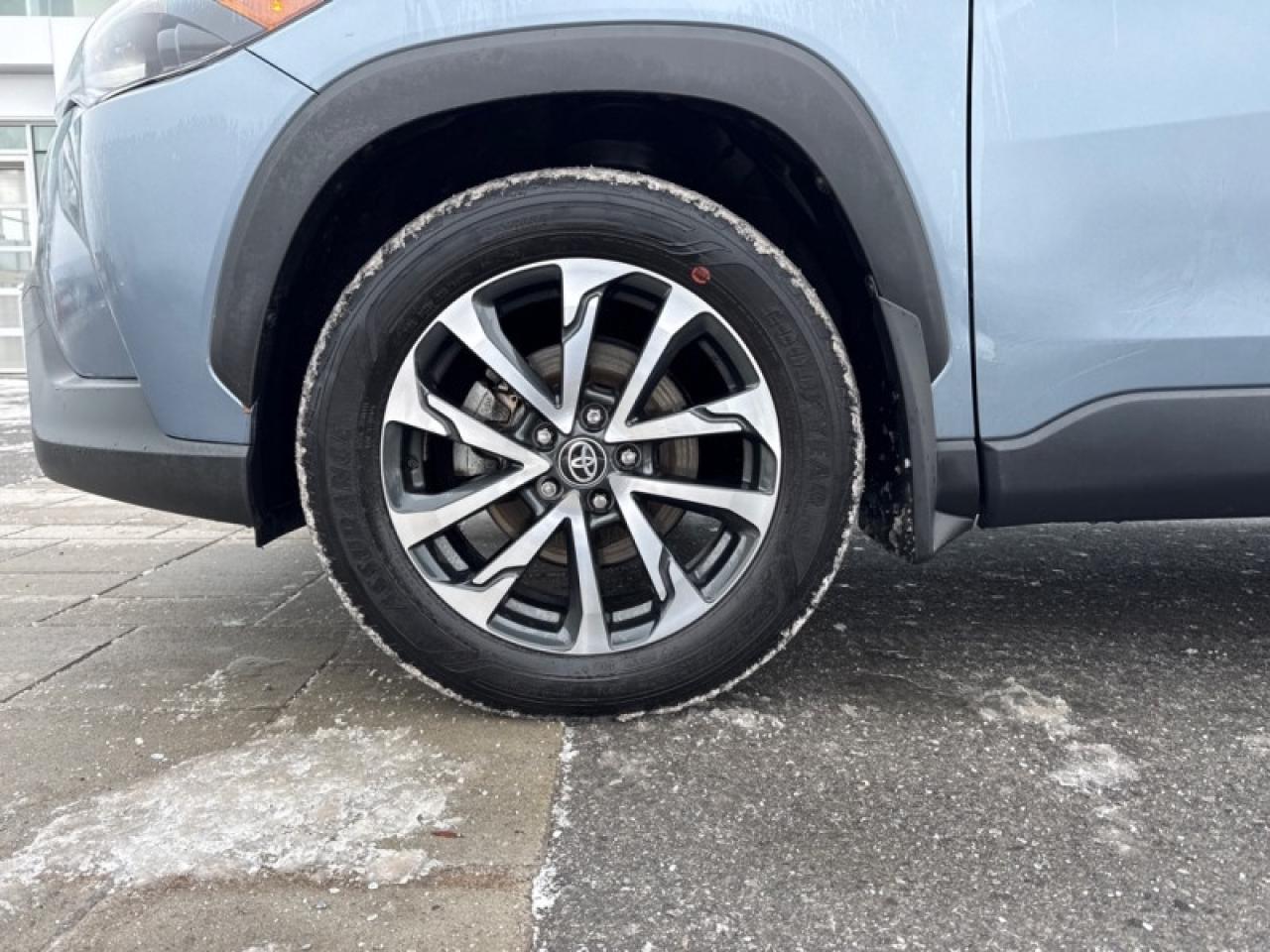 2024 Toyota Corolla Cross XLE AWD  - Navigation Photo