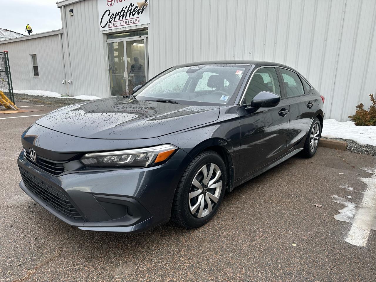 2022 Honda Civic LX Photo0