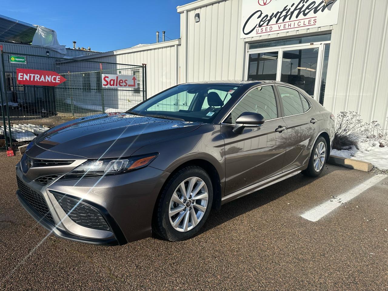 2023 Toyota Camry SE Photo0