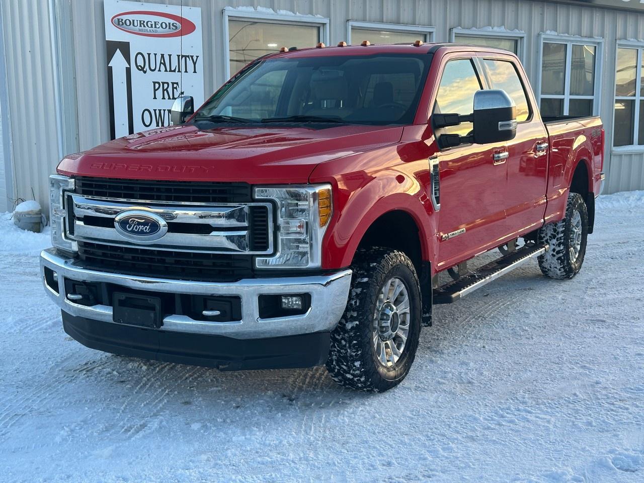 2017 Ford F-250 Super Duty SRW XLT 4WD CREW CAB 6.75' BOX Photo