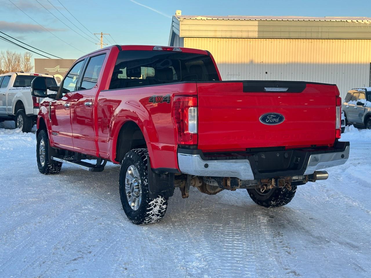 2017 Ford F-250 Super Duty SRW XLT 4WD CREW CAB 6.75' BOX Photo