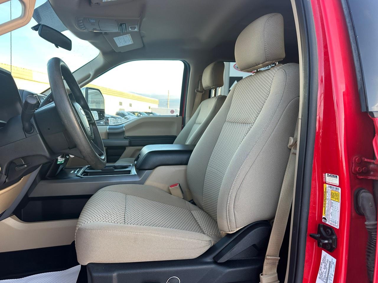 2017 Ford F-250 Super Duty SRW XLT 4WD CREW CAB 6.75' BOX Photo