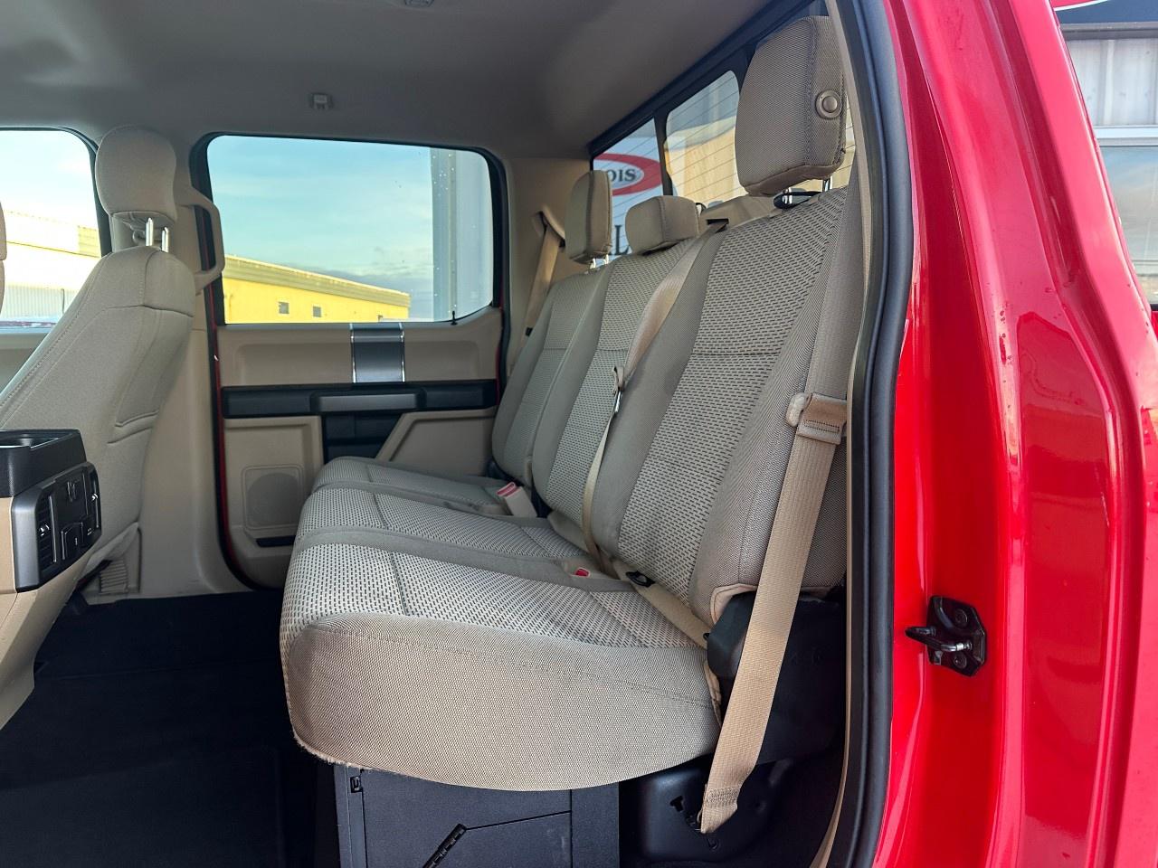 2017 Ford F-250 Super Duty SRW XLT 4WD CREW CAB 6.75' BOX Photo