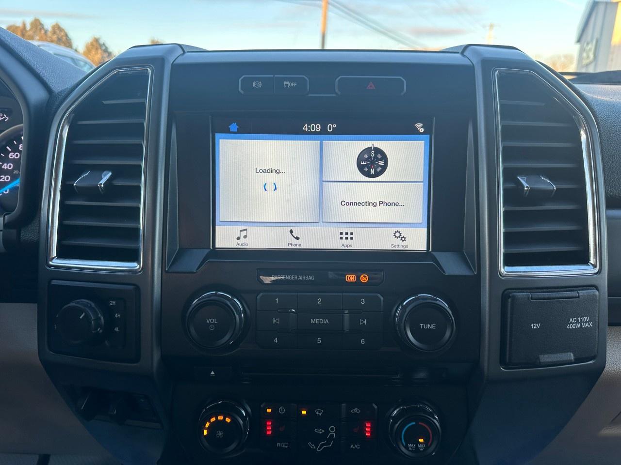 2017 Ford F-250 Super Duty SRW XLT 4WD CREW CAB 6.75' BOX Photo