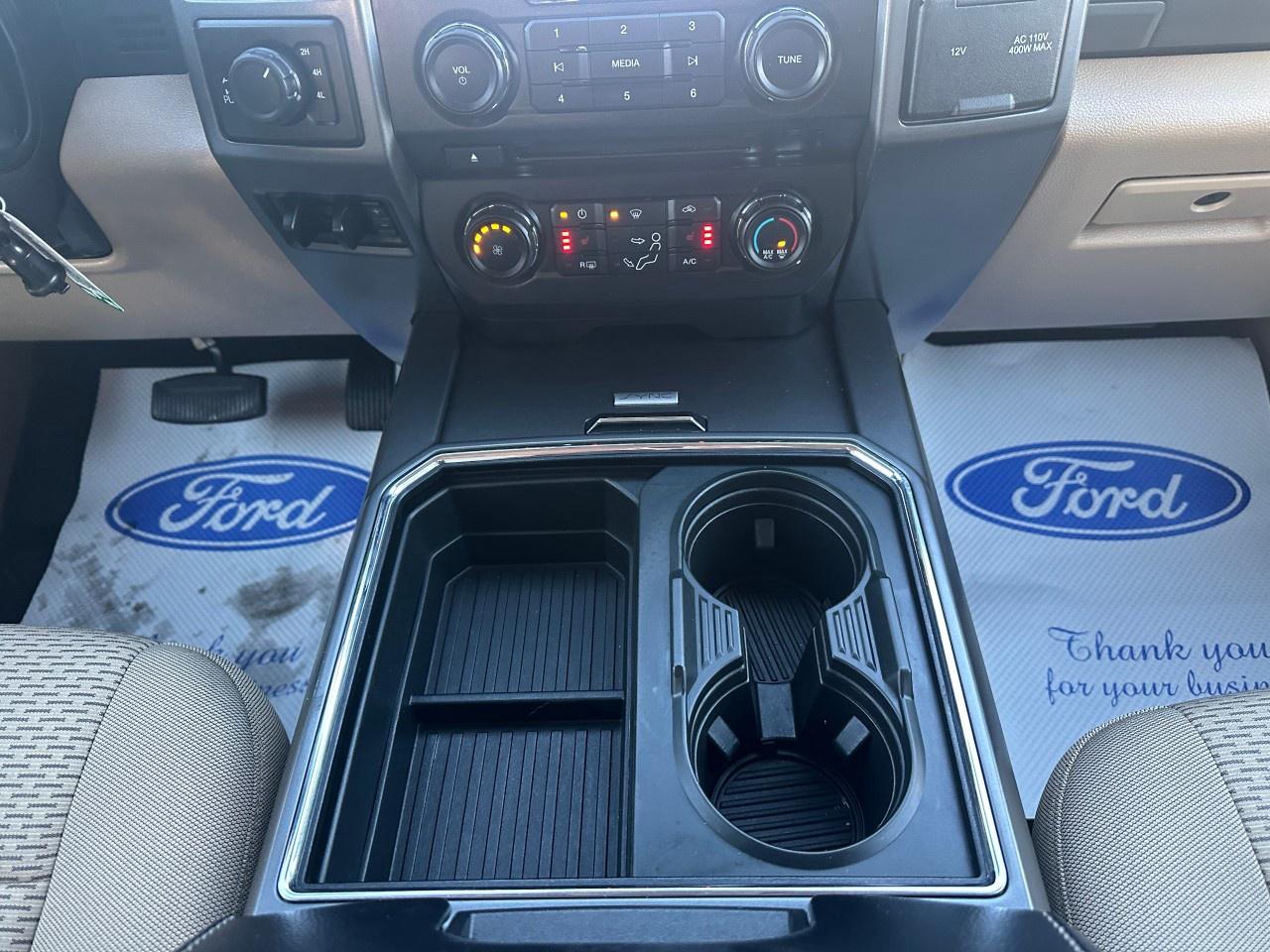 2017 Ford F-250 Super Duty SRW XLT 4WD CREW CAB 6.75' BOX Photo