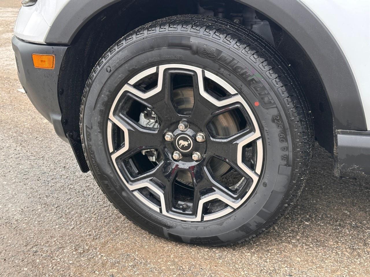 2025 Ford Bronco Sport Outer Banks 4x4 Photo