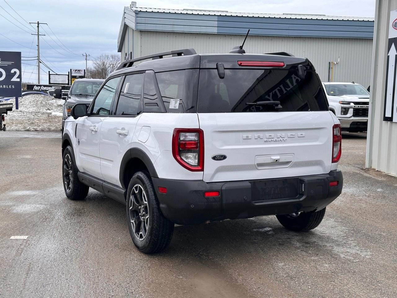 2025 Ford Bronco Sport Outer Banks 4x4 Photo