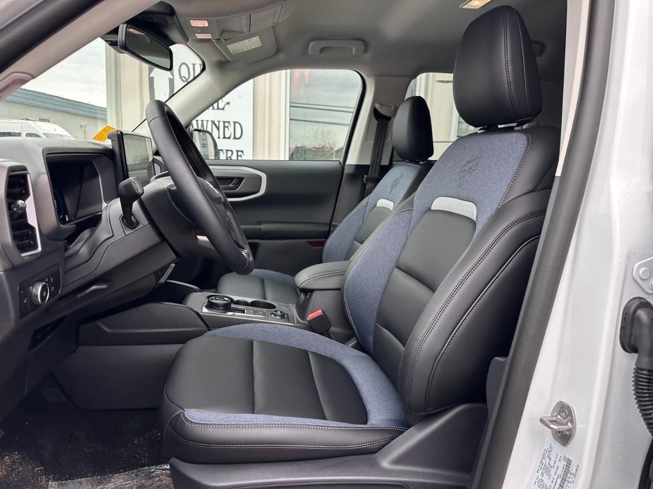 2025 Ford Bronco Sport Outer Banks 4x4 Photo