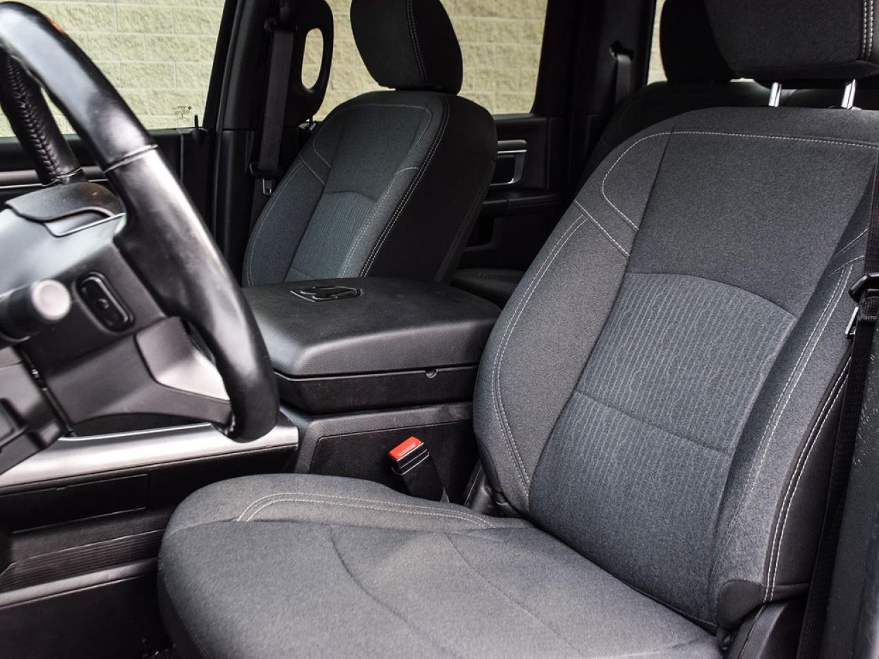 2022 RAM 1500 Classic SLT |WARLOCKI|20SBLACK|PUSHSTART|8.4NAV|HSEAT|BUCKETS| Photo