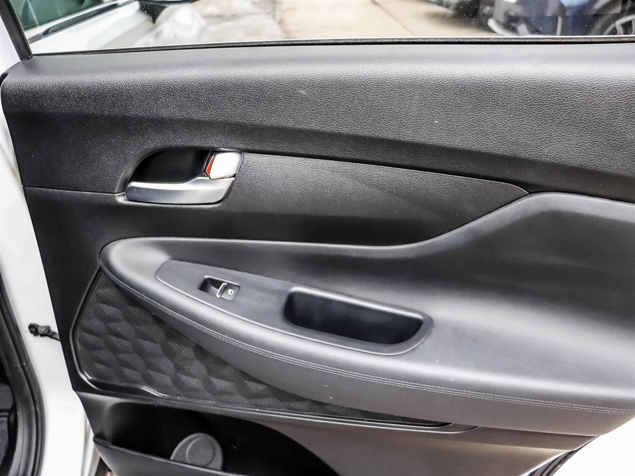 2019 Hyundai Santa Fe Preferred 2.4 Photo