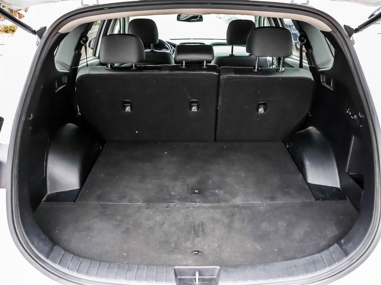 2019 Hyundai Santa Fe Preferred 2.4 Photo