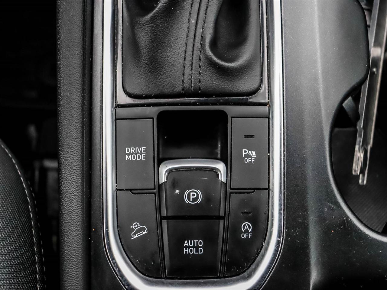 2019 Hyundai Santa Fe Preferred 2.4 Photo