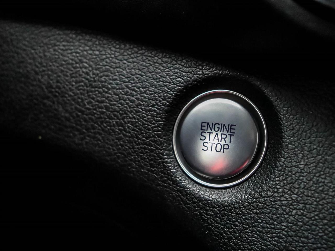 2019 Hyundai Santa Fe Preferred 2.4 Photo