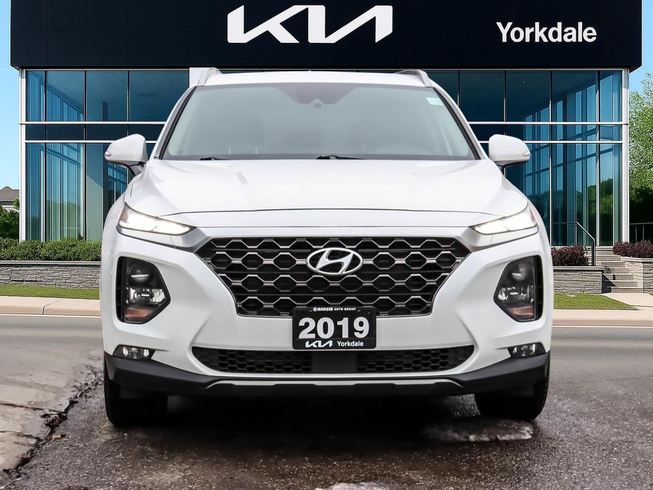 2019 Hyundai Santa Fe Preferred 2.4 Photo