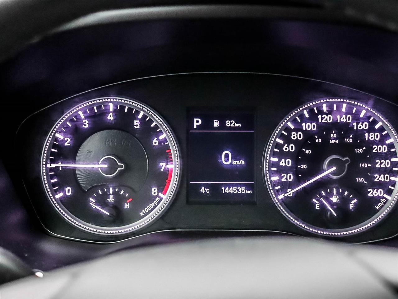 2019 Hyundai Santa Fe Preferred 2.4 Photo