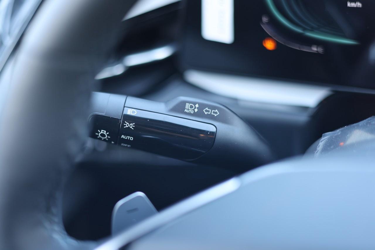 2026 Kia NIRO EX FWD Photo