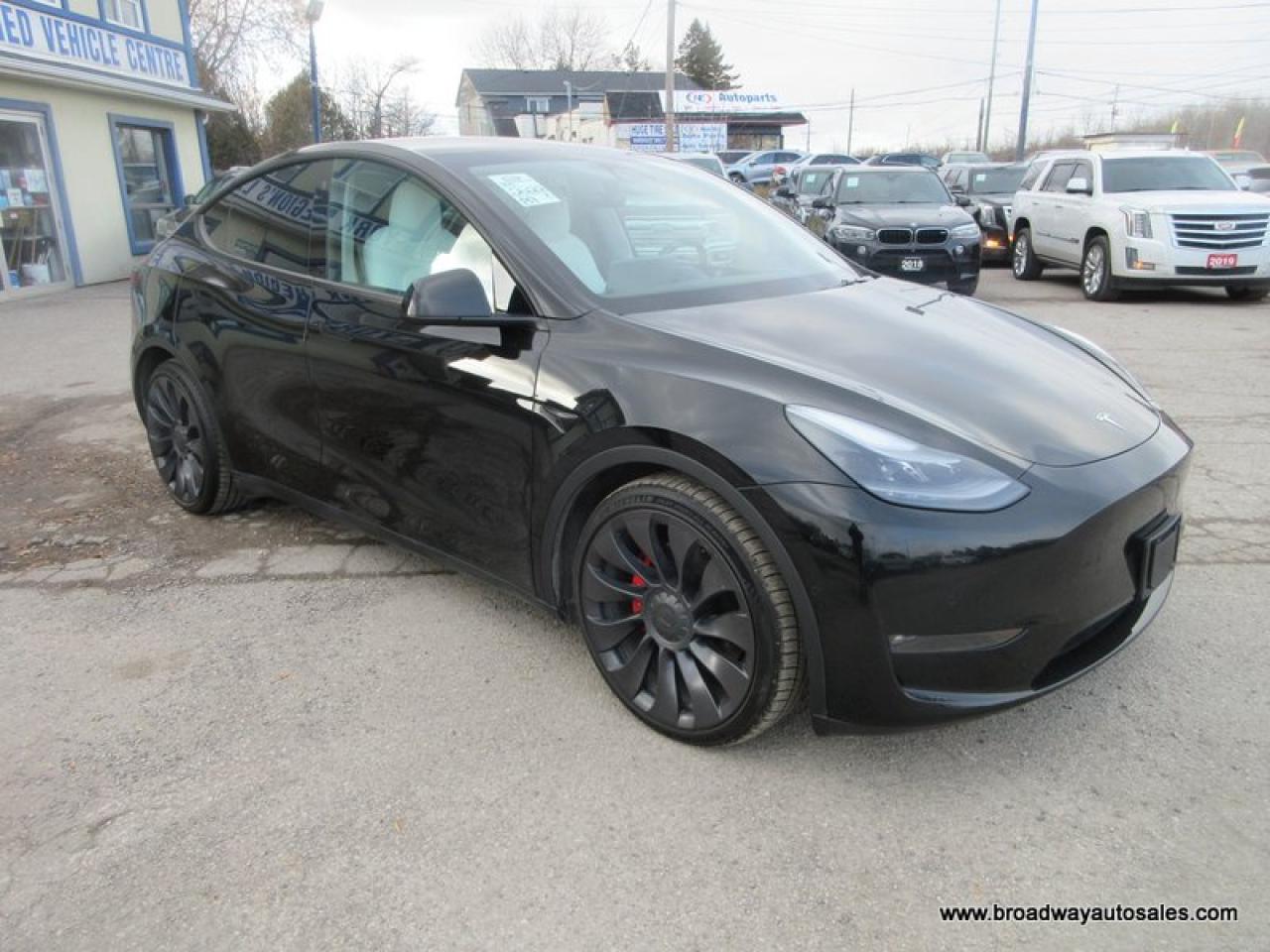 2022 Tesla Model Y ALL-WHEEL DRIVE PERFORMANCE-PACKAGE 5 PASSENGER ELECTRIC DUAL MOTOR.. NAVIGATION.. SPORT-MODE-PACKAGE.. LEATHER.. HEATED SEATS.. Photo4