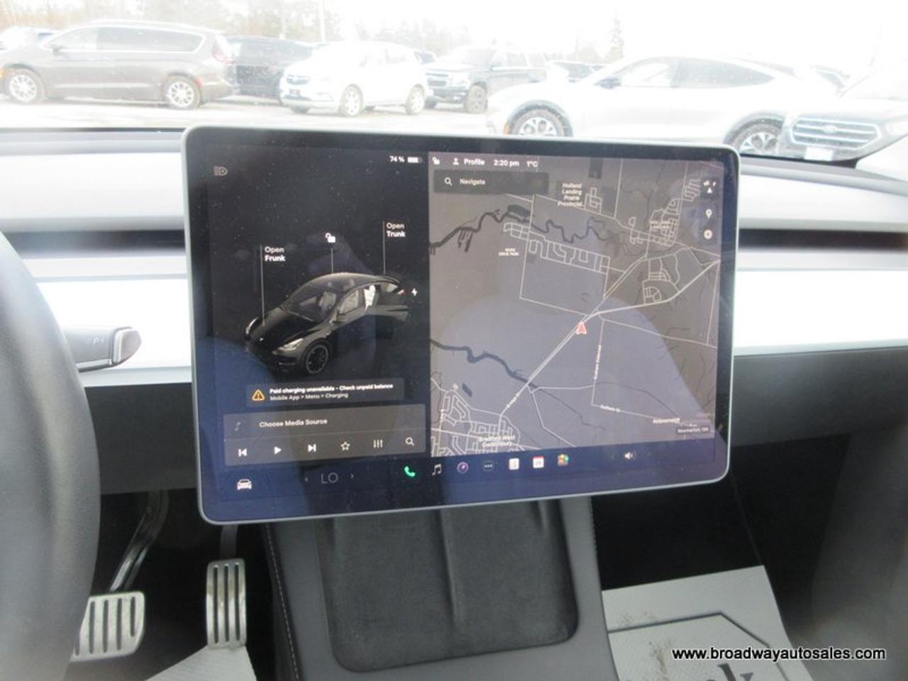 2022 Tesla Model Y ALL-WHEEL DRIVE PERFORMANCE-PACKAGE 5 PASSENGER ELECTRIC DUAL MOTOR.. NAVIGATION.. SPORT-MODE-PACKAGE.. LEATHER.. HEATED SEATS.. Photo