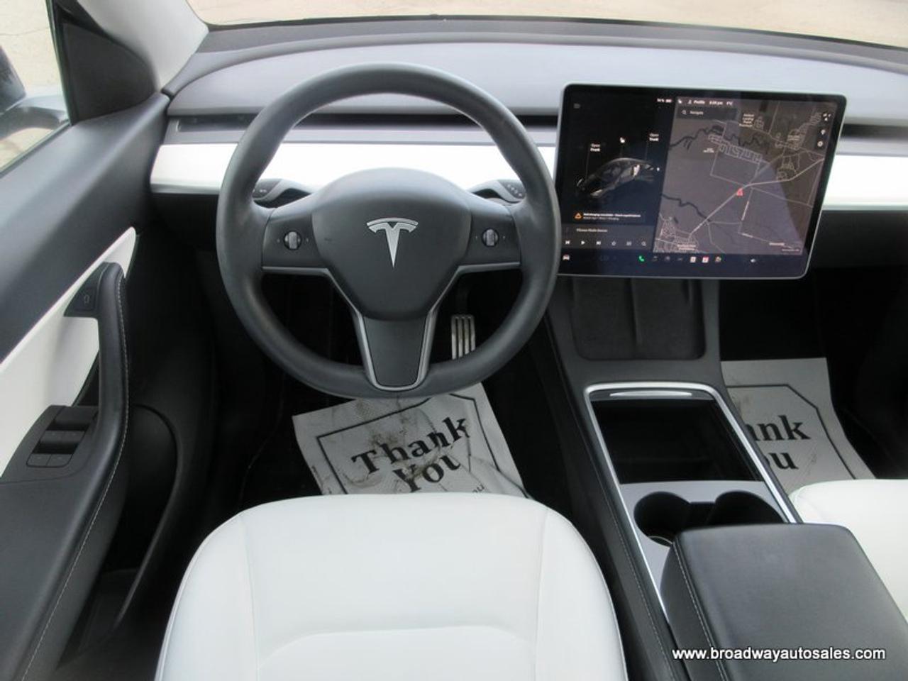 2022 Tesla Model Y ALL-WHEEL DRIVE PERFORMANCE-PACKAGE 5 PASSENGER ELECTRIC DUAL MOTOR.. NAVIGATION.. SPORT-MODE-PACKAGE.. LEATHER.. HEATED SEATS.. Photo