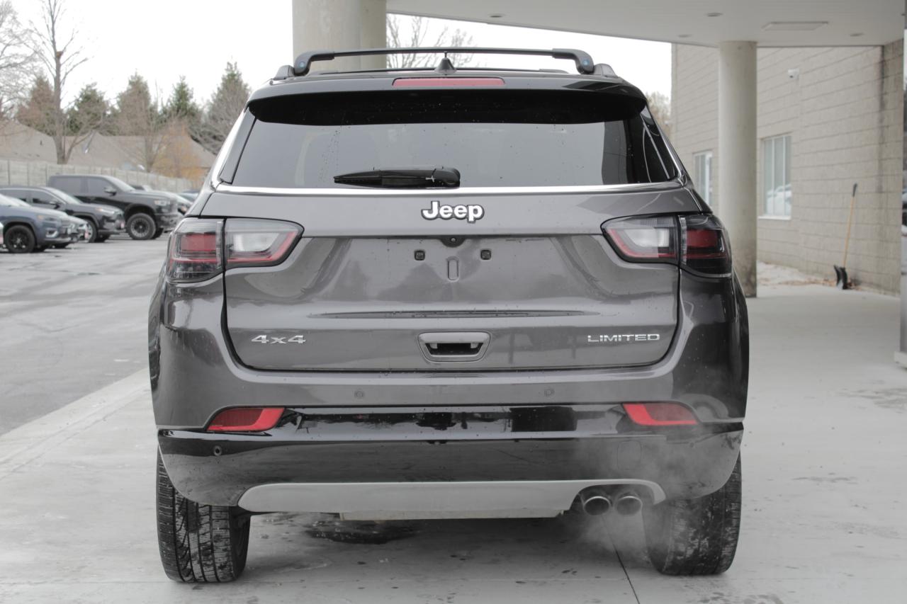 2022 Jeep Compass LIMITED Photo3