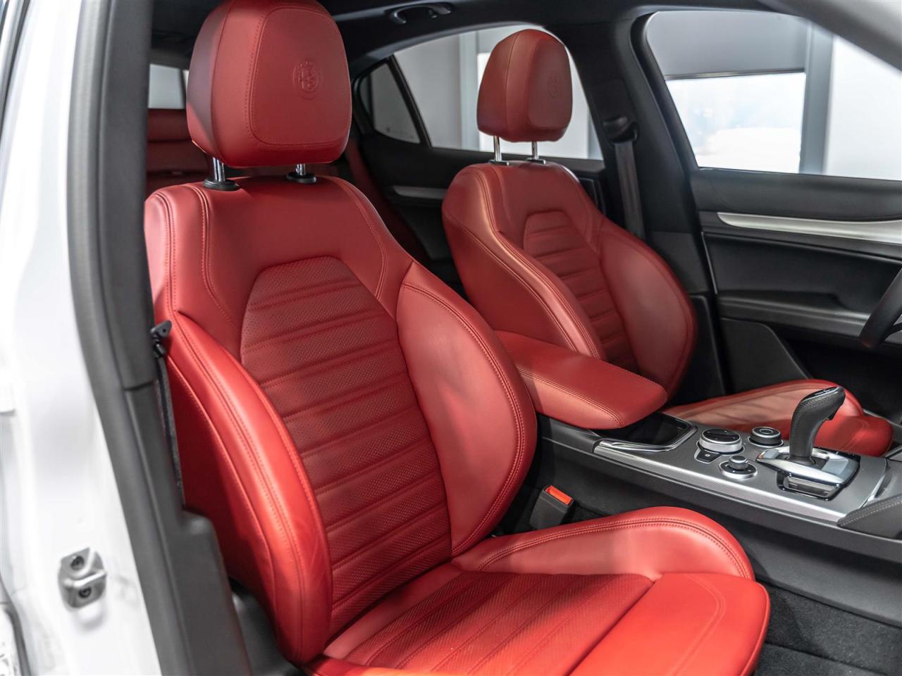 2022 Alfa Romeo Stelvio VELOCE|Q4|ADAPT CRUISE|HARMAN KARDON|BLINDSPOT|PANO|LOADED Photo