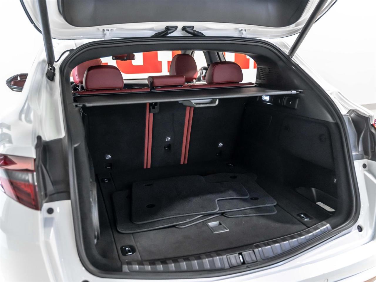 2022 Alfa Romeo Stelvio VELOCE|Q4|ADAPT CRUISE|HARMAN KARDON|BLINDSPOT|PANO|LOADED Photo