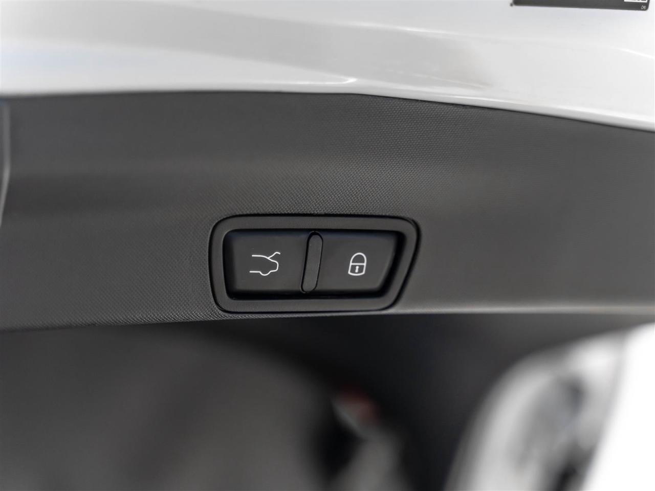 2022 Alfa Romeo Stelvio VELOCE|Q4|ADAPT CRUISE|HARMAN KARDON|BLINDSPOT|PANO|LOADED Photo