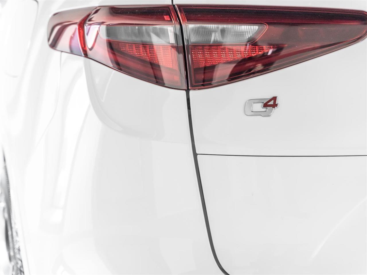 2022 Alfa Romeo Stelvio VELOCE|Q4|ADAPT CRUISE|HARMAN KARDON|BLINDSPOT|PANO|LOADED Photo