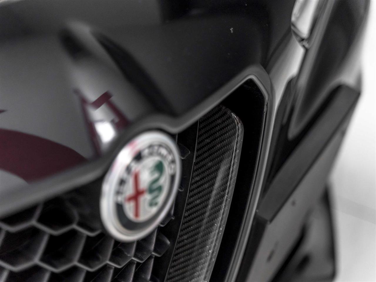 2023 Alfa Romeo Stelvio ESTREMA|Q4|CARBON EXTERIOR PKG|HARMAN KARDON|BLINDSPOT|ADAPT CRUISE Photo