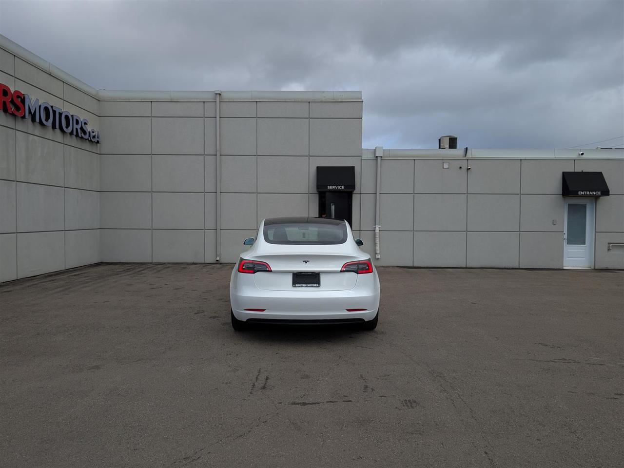 2023 Tesla Model 3 STANDARD Photo