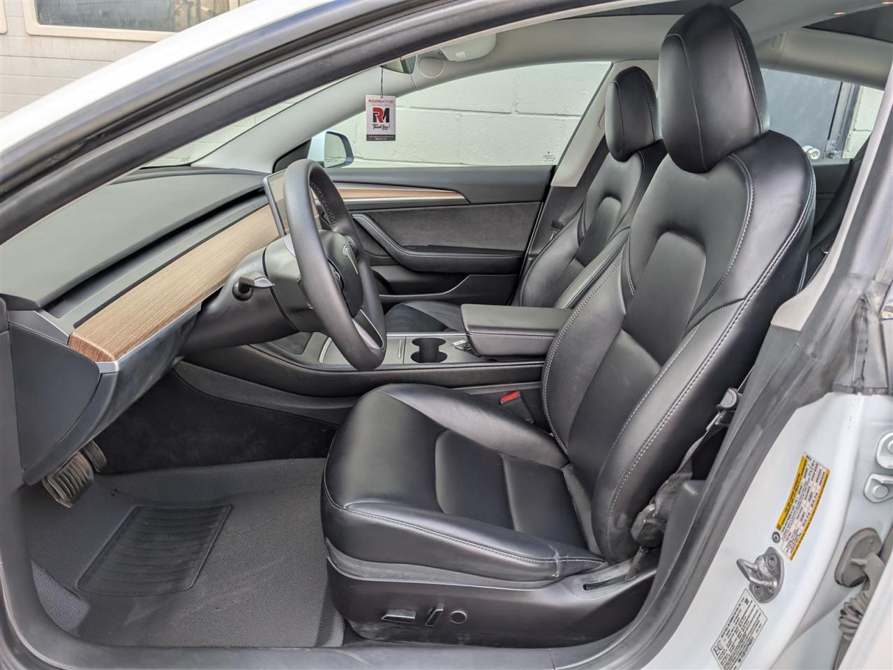 2023 Tesla Model 3 STANDARD Photo