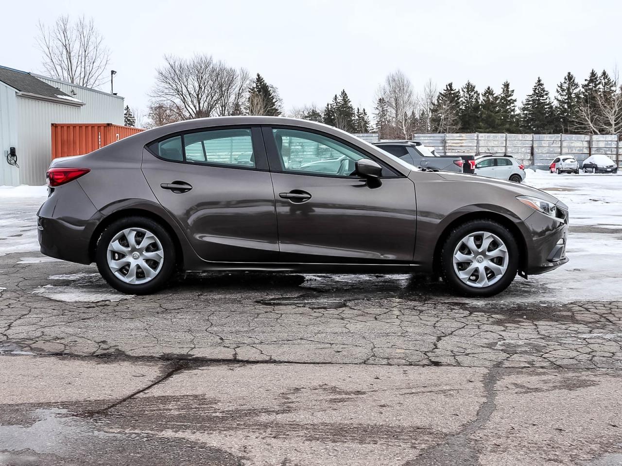 2015 Mazda MAZDA3 GX Photo2