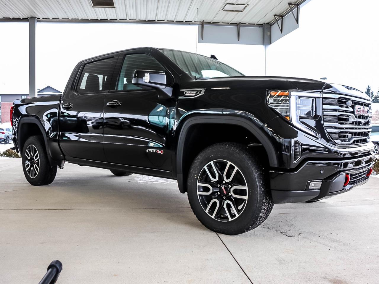 2026 GMC Sierra 1500 AT4 CREW CAB 4WD Photo2