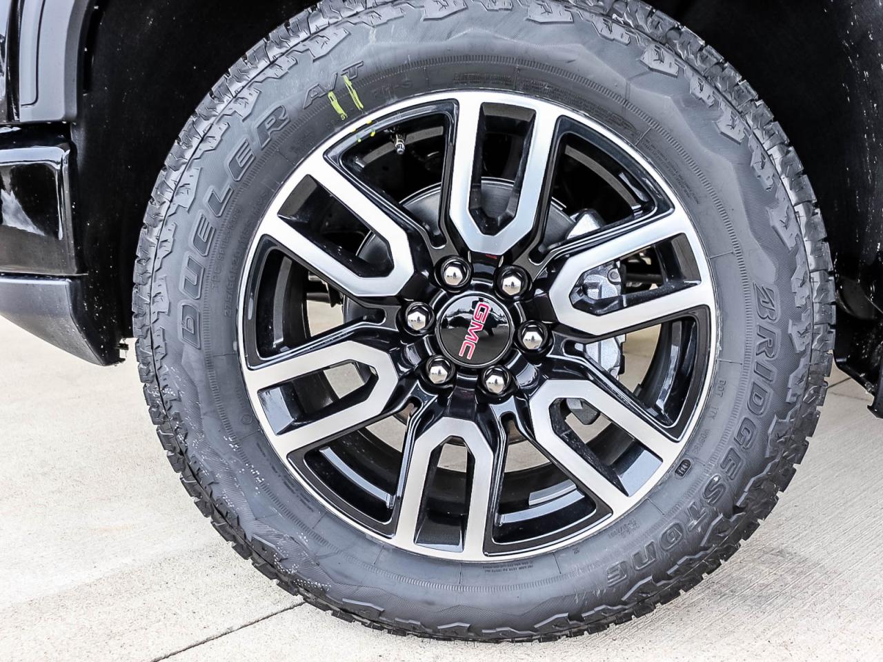 2026 GMC Sierra 1500 AT4 CREW CAB 4WD Photo