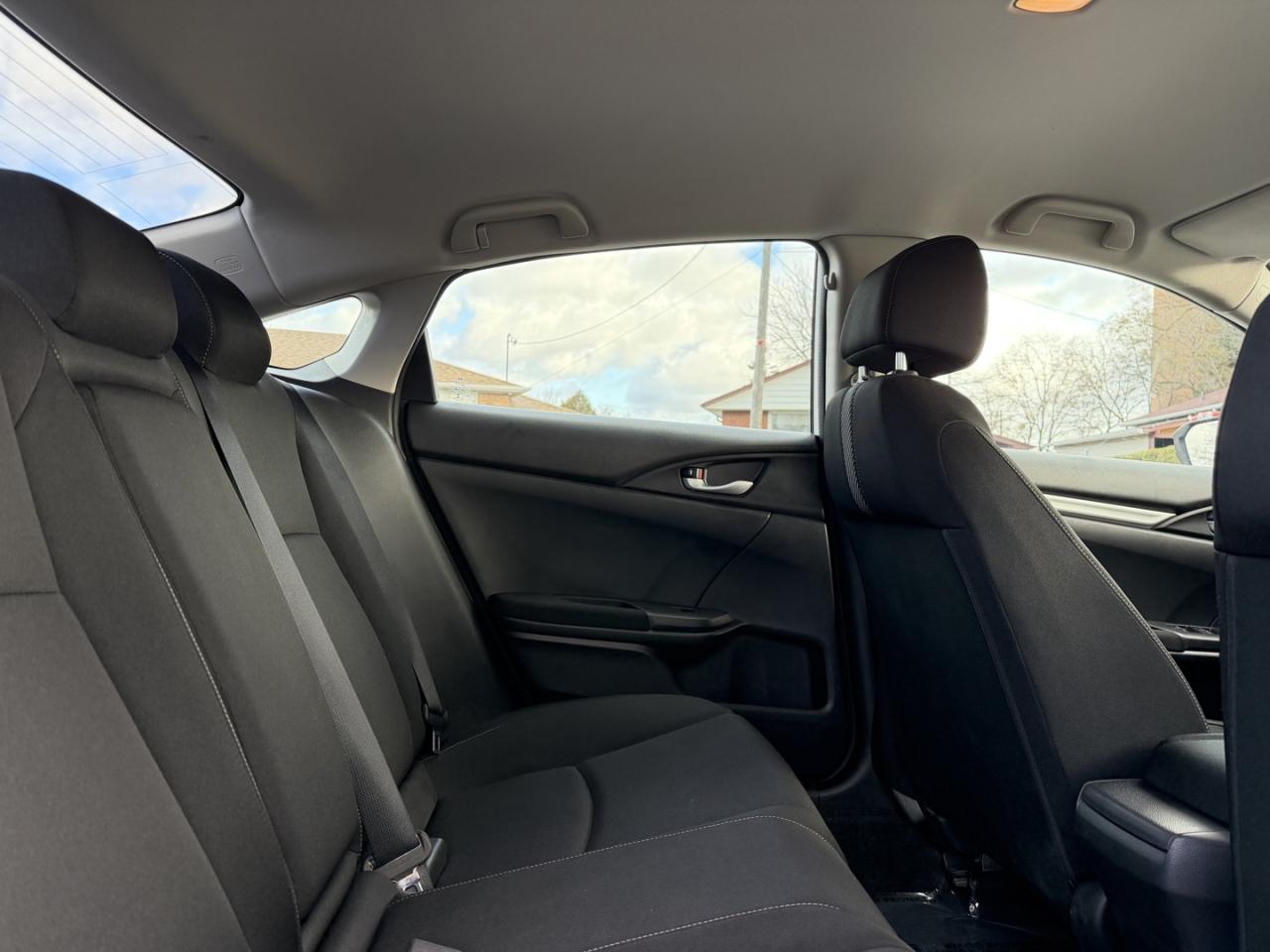 2018 Honda Civic SE CVT - Photo #10