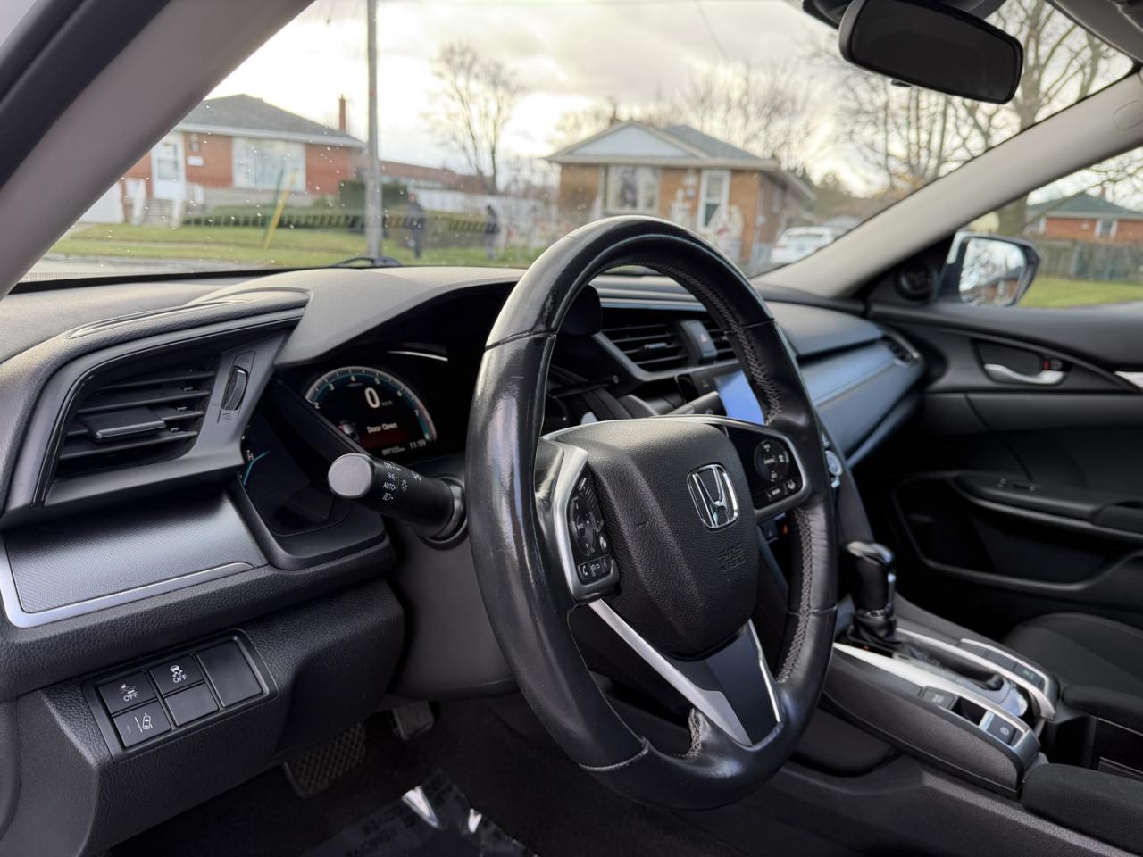 2018 Honda Civic SE CVT - Photo #16