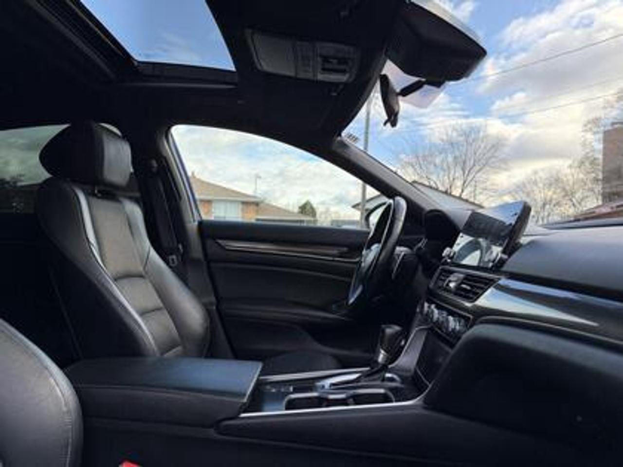 2019 Honda Accord Sedan Sport CVT Photo