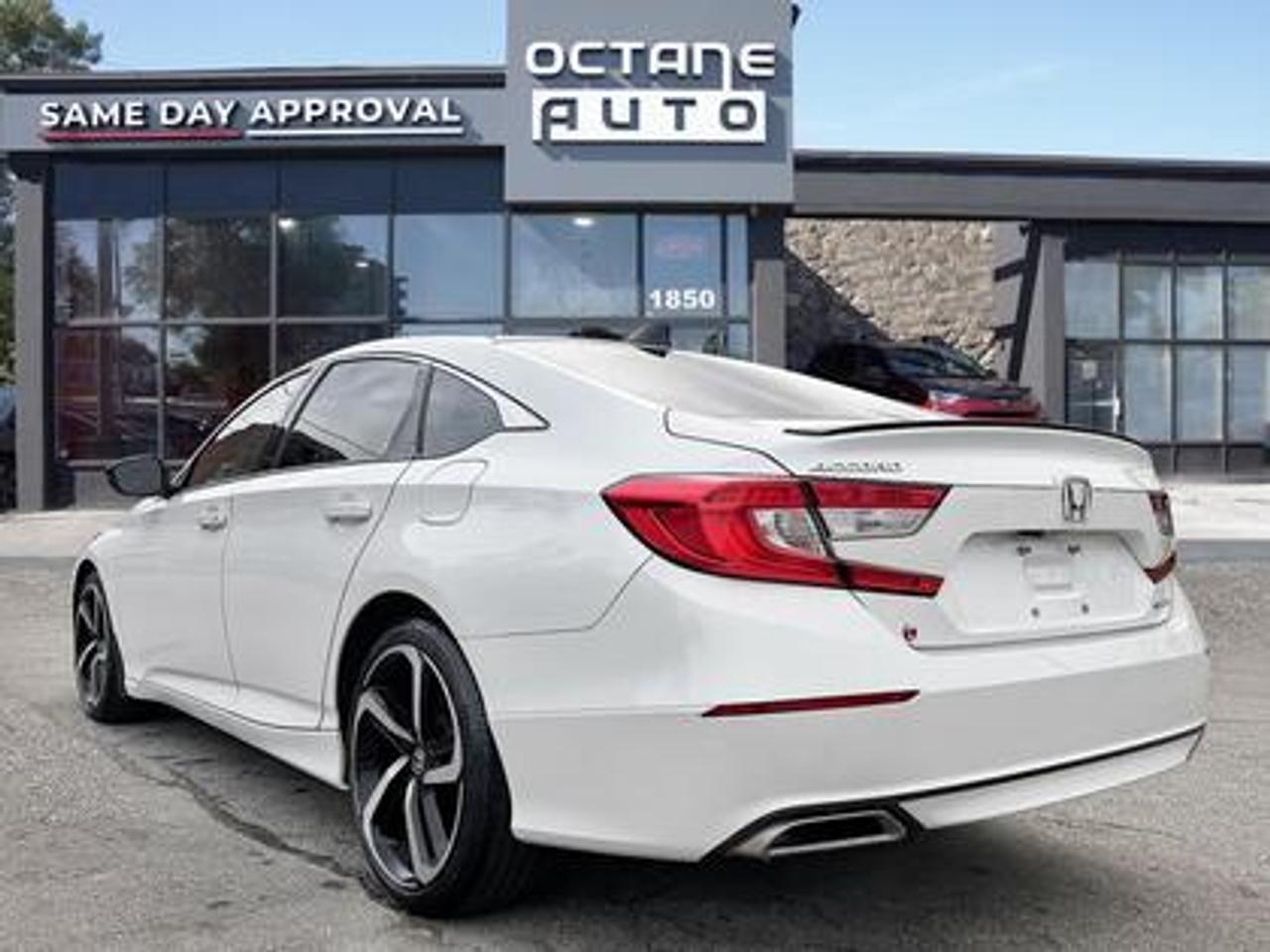 2022 Honda Accord Sedan Sport CVT Photo3