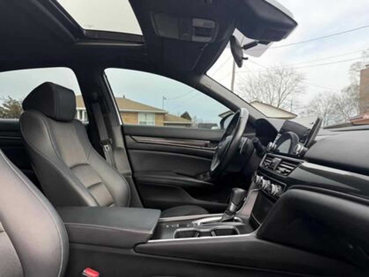 2022 Honda Accord Sedan Sport CVT Photo