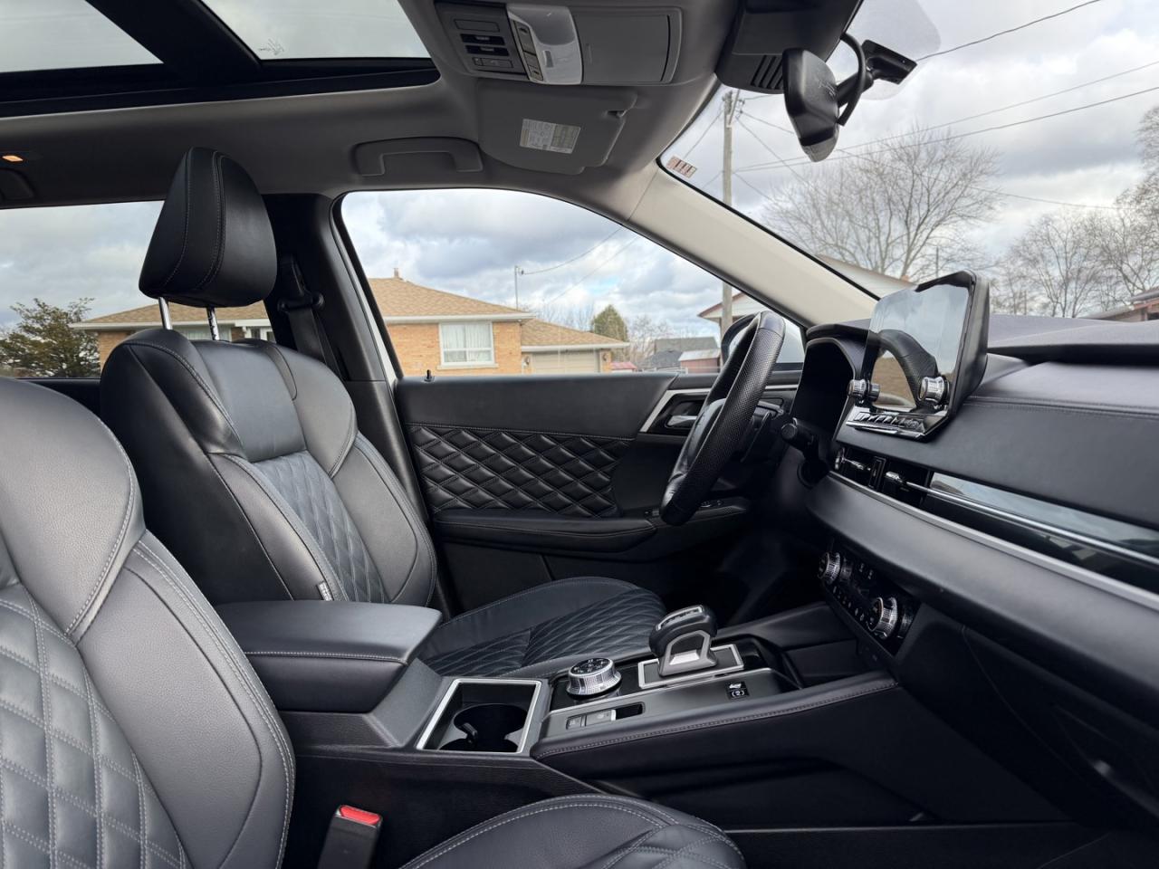 2023 Mitsubishi Outlander Phev SEL S-AWC - Photo #9