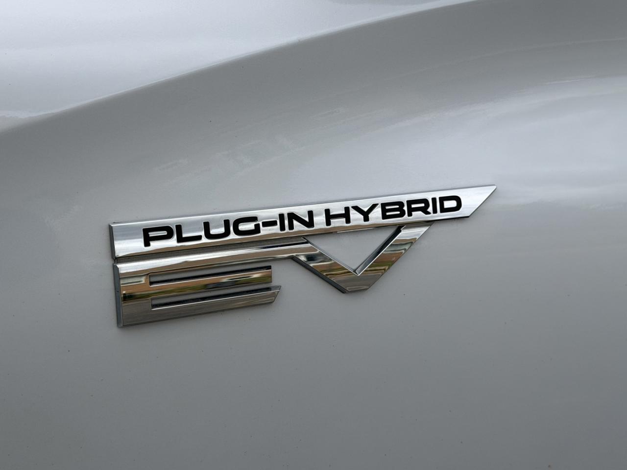 2023 Mitsubishi Outlander Phev SEL S-AWC - Photo #30