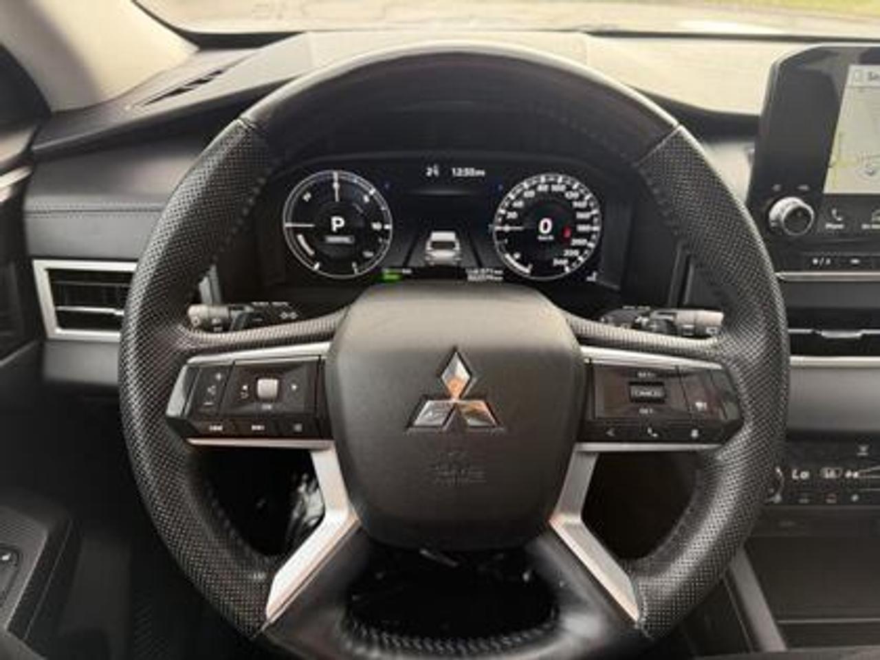 2023 Mitsubishi Outlander Phev SEL S-AWC Photo