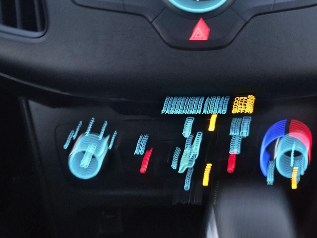 2017 Ford Focus LOCAL TRADE, LOW KM'S!  HEATED SEATS AND WHEEL! Photo