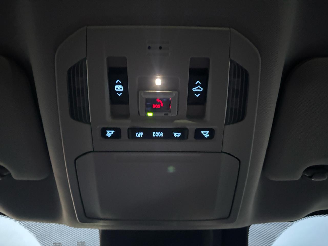 2021 Toyota Highlander HYBRID Limited AWD Photo