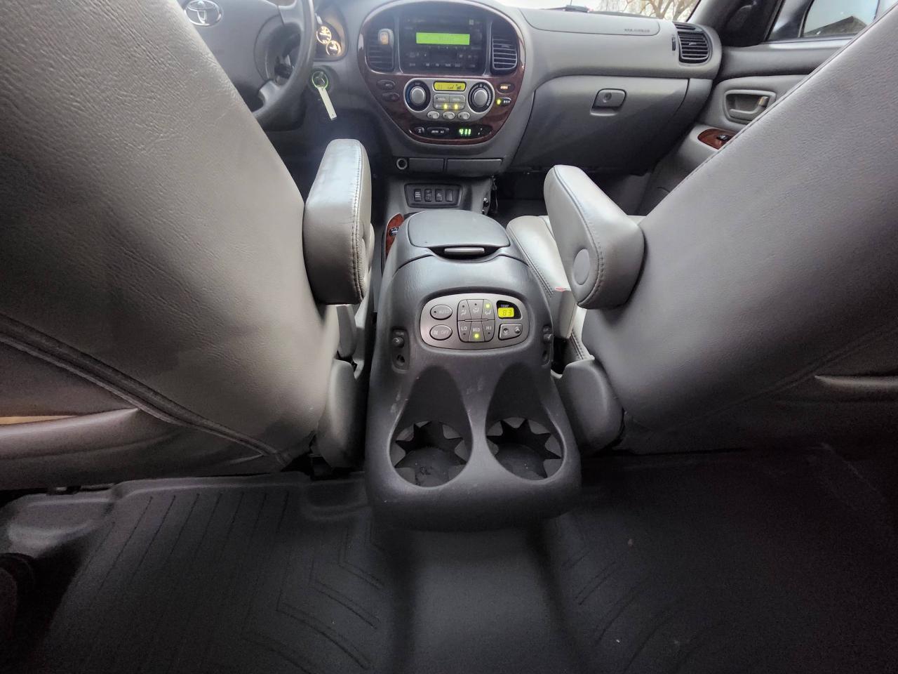 2007 Toyota Sequoia 4WD 4DR LIMITED Photo