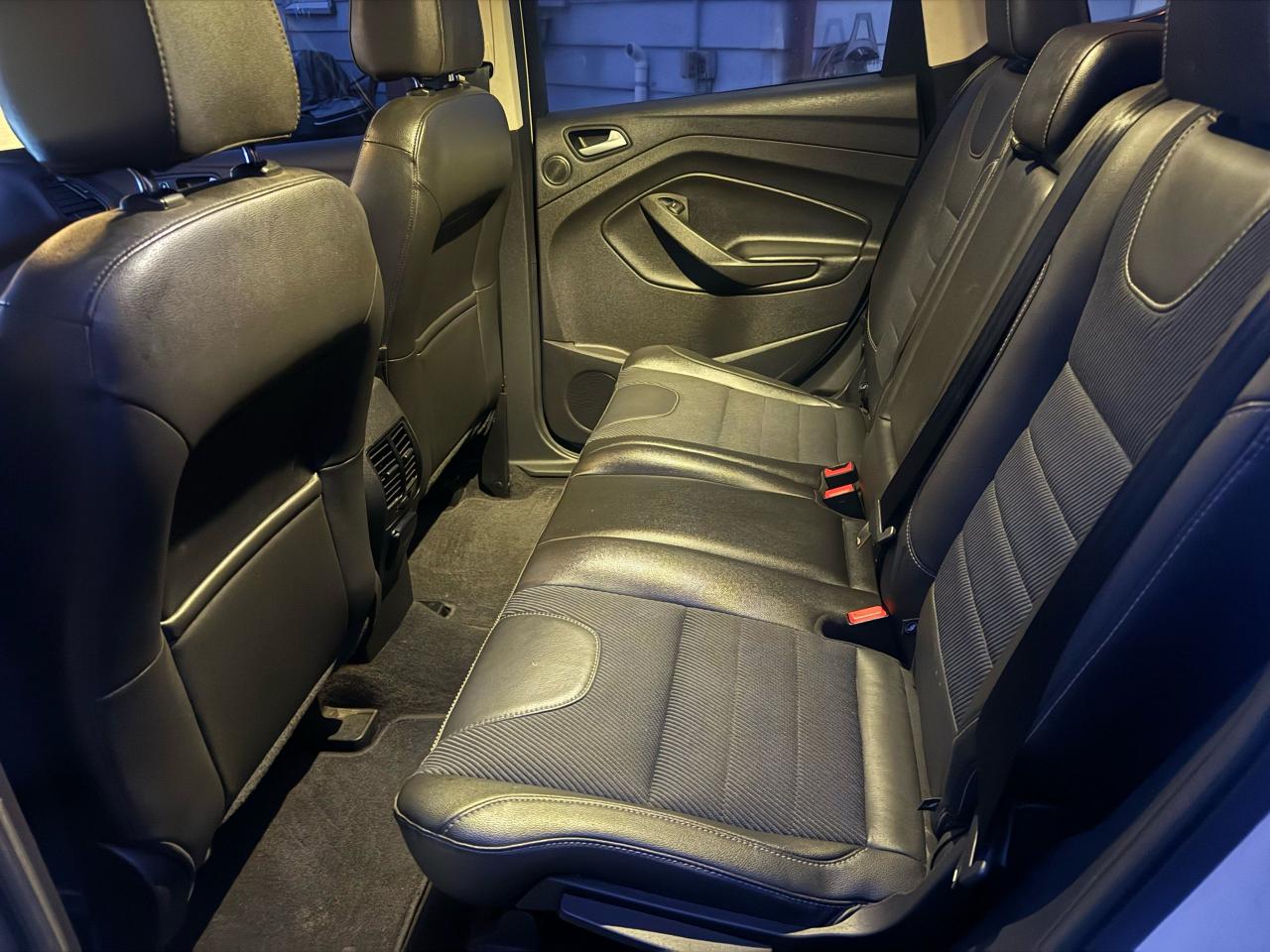 2016 Ford Escape SE - Photo #13